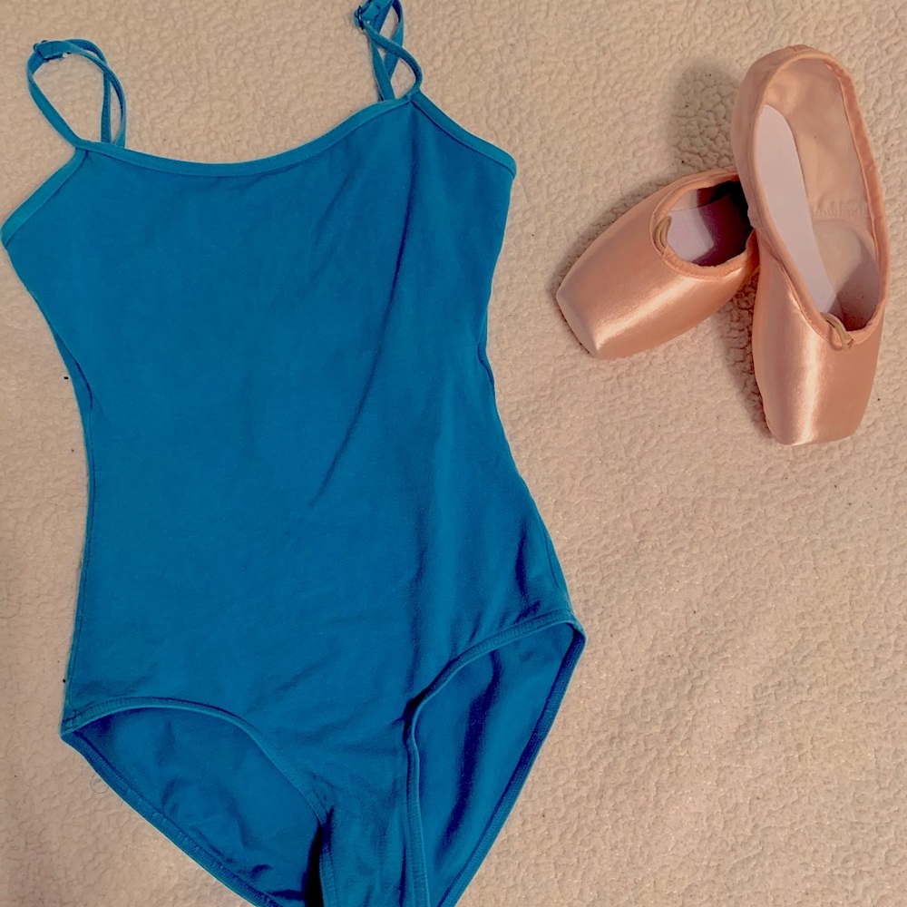 Bright sky blue cotton leo